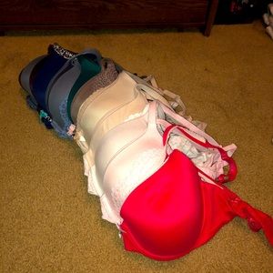 Lot of 32DDD bras
